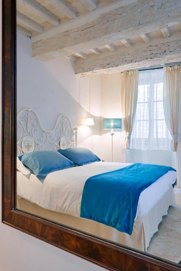 مبيت وإفطار سارتيانو Palazzo Pio III - Residenza D'Epoca المظهر الخارجي الصورة