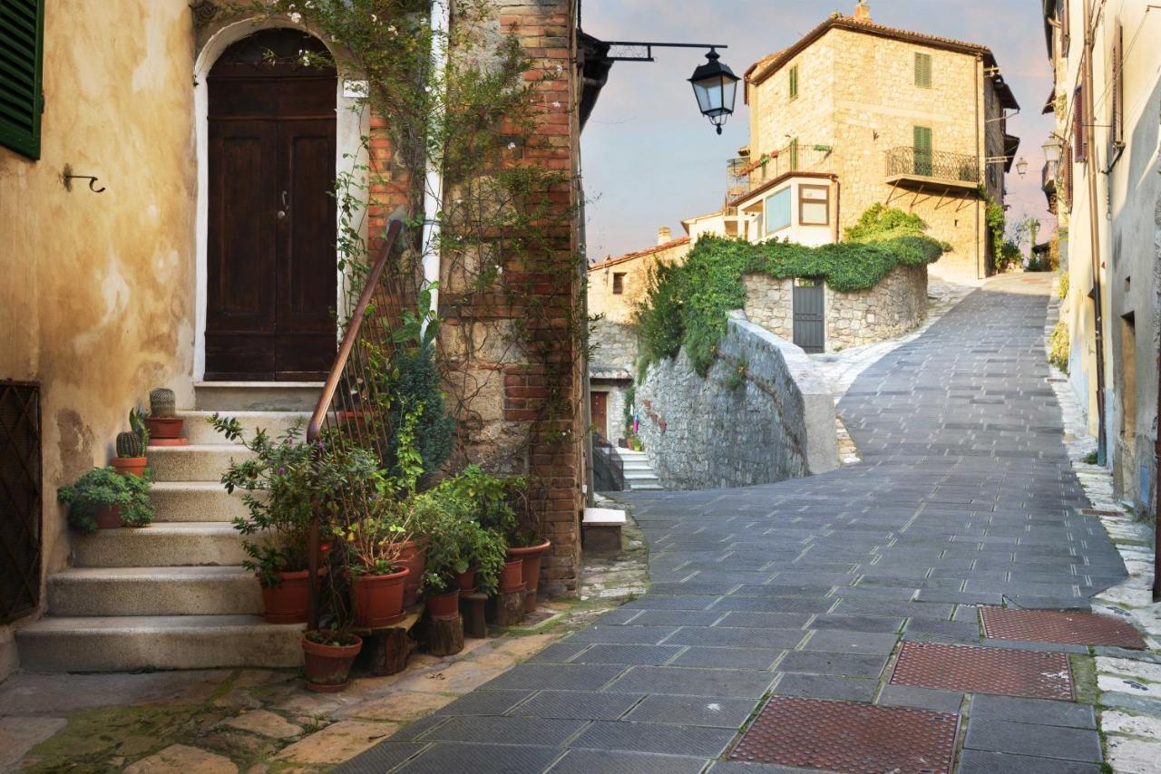 مبيت وإفطار سارتيانو Palazzo Pio III - Residenza D'Epoca المظهر الخارجي الصورة