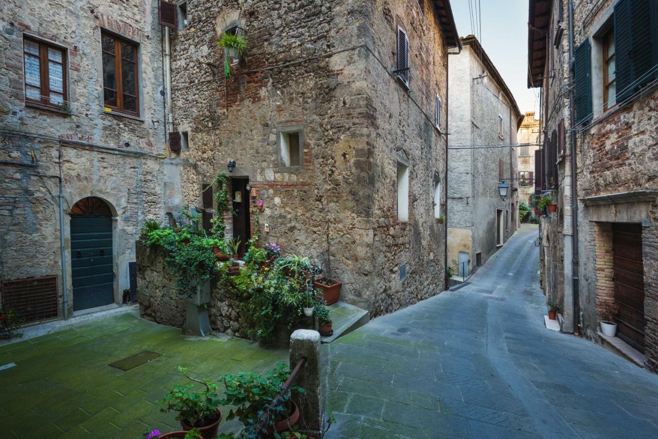 مبيت وإفطار سارتيانو Palazzo Pio III - Residenza D'Epoca المظهر الخارجي الصورة