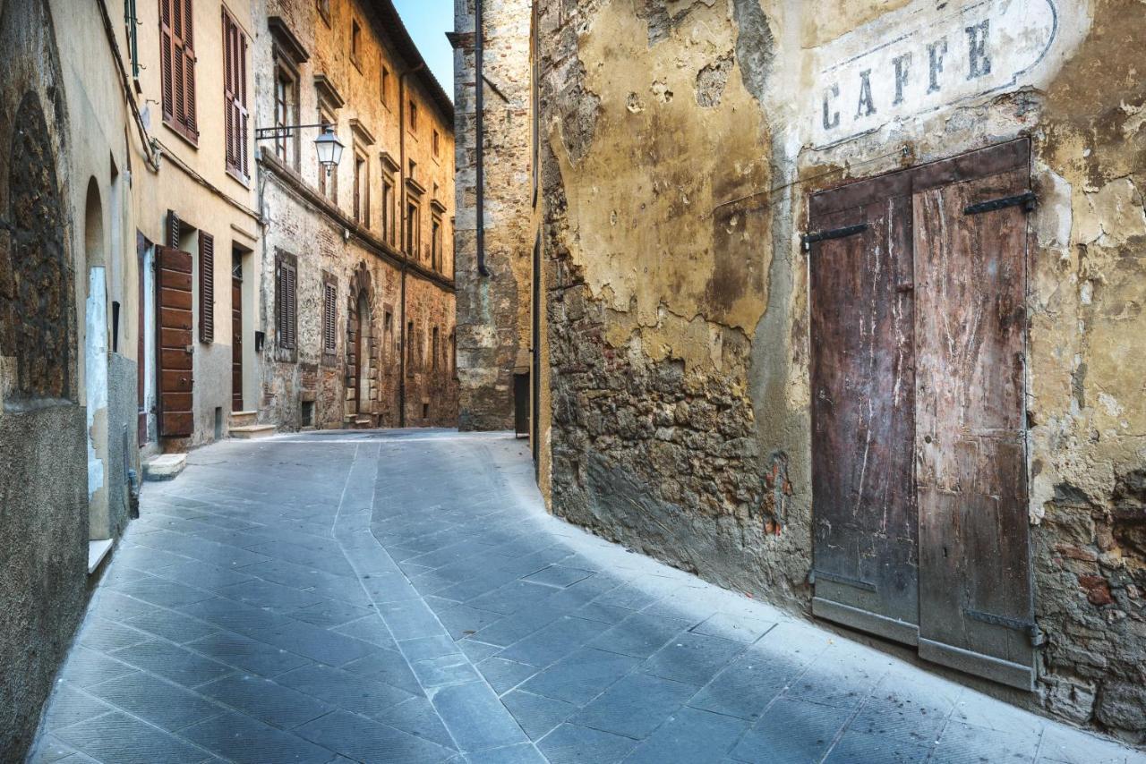 مبيت وإفطار سارتيانو Palazzo Pio III - Residenza D'Epoca المظهر الخارجي الصورة